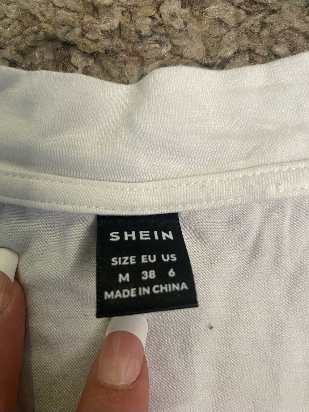 SHEIN White V-Neck Long Sleeve Tee - Picture 2 of 2